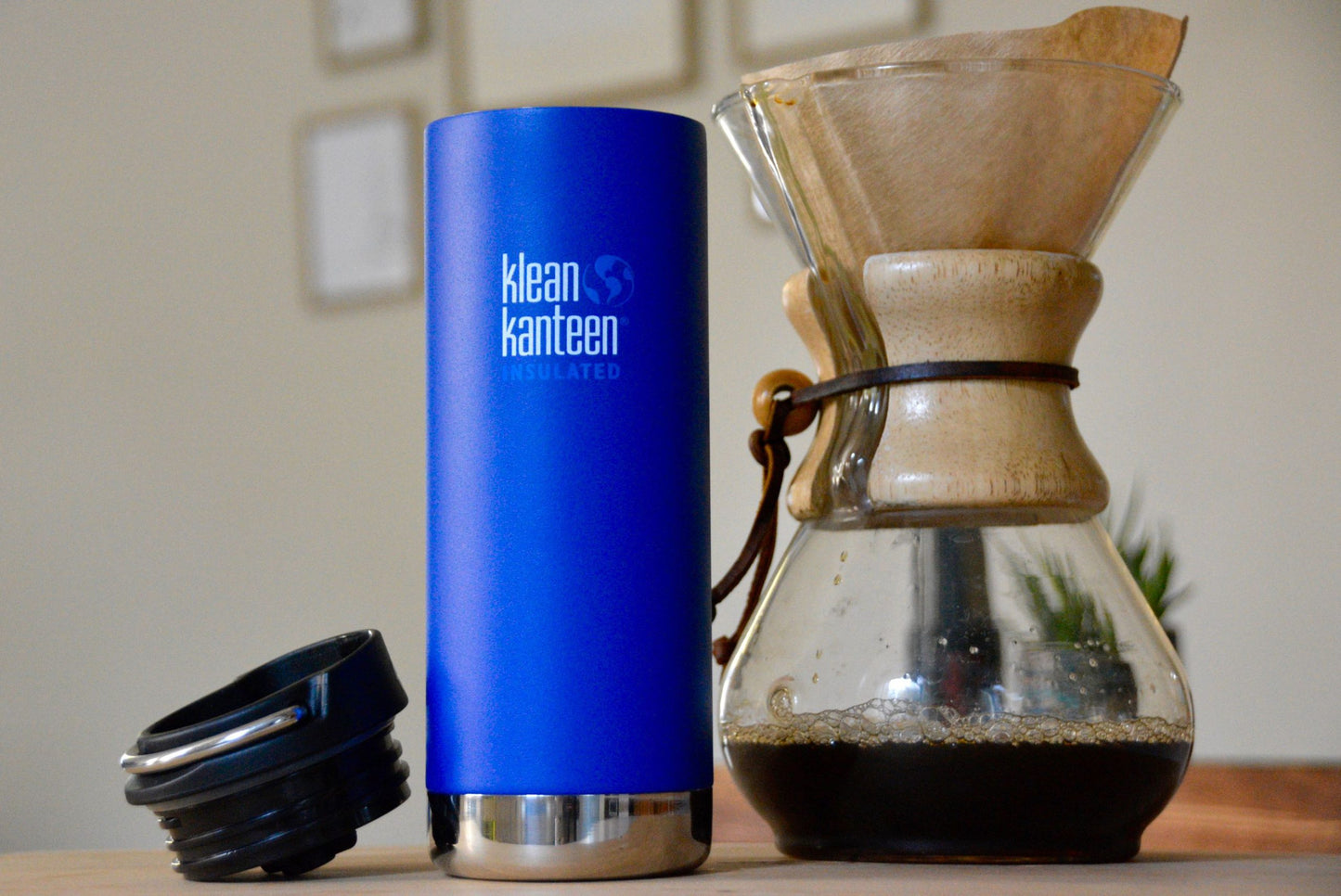 Cană termoizolantă 592 ml cu capac Cafe Cap - Klean Kanteen - TKWide Deep Surf