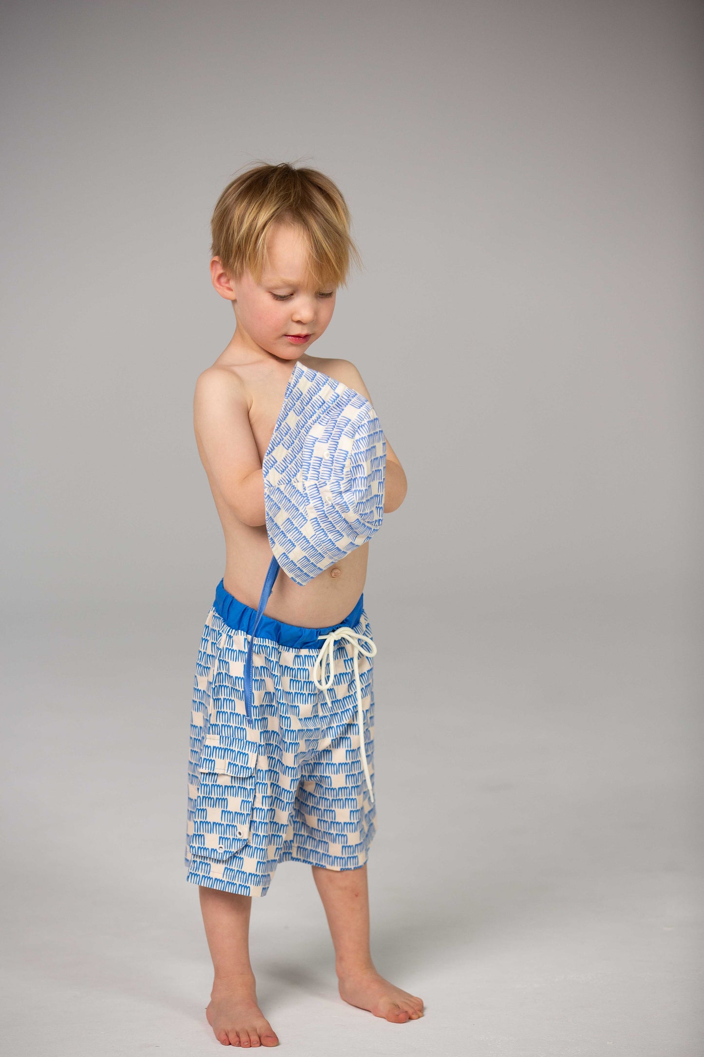 DucKsday - Pantaloni scurți tip boardshorts pentru plajă și înot cu protecție solară UPF 50+ - Manta