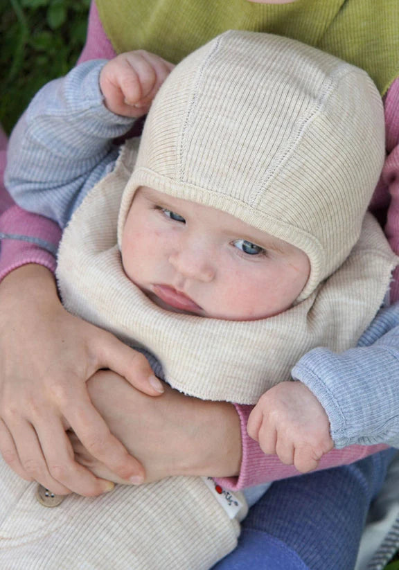 Cagulă Many Months din lână merinos - Drifwood Taupe