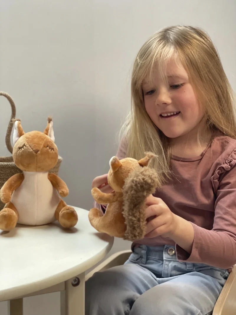 Mica veverițǎ Pam, Egmont Toys