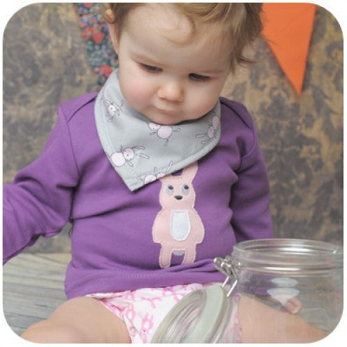 Tricou cu mânecă lungă din bumbac organic imprimat Baba+Boo Little Miss Rabbit