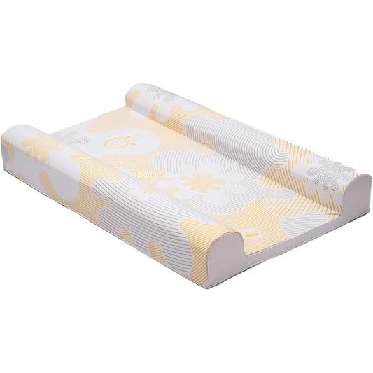 Saltea de înfășat înclinată BabyDam SuperSnug 70×45 cm, Alb/Galben – Anti-reflux, cu suport lateral