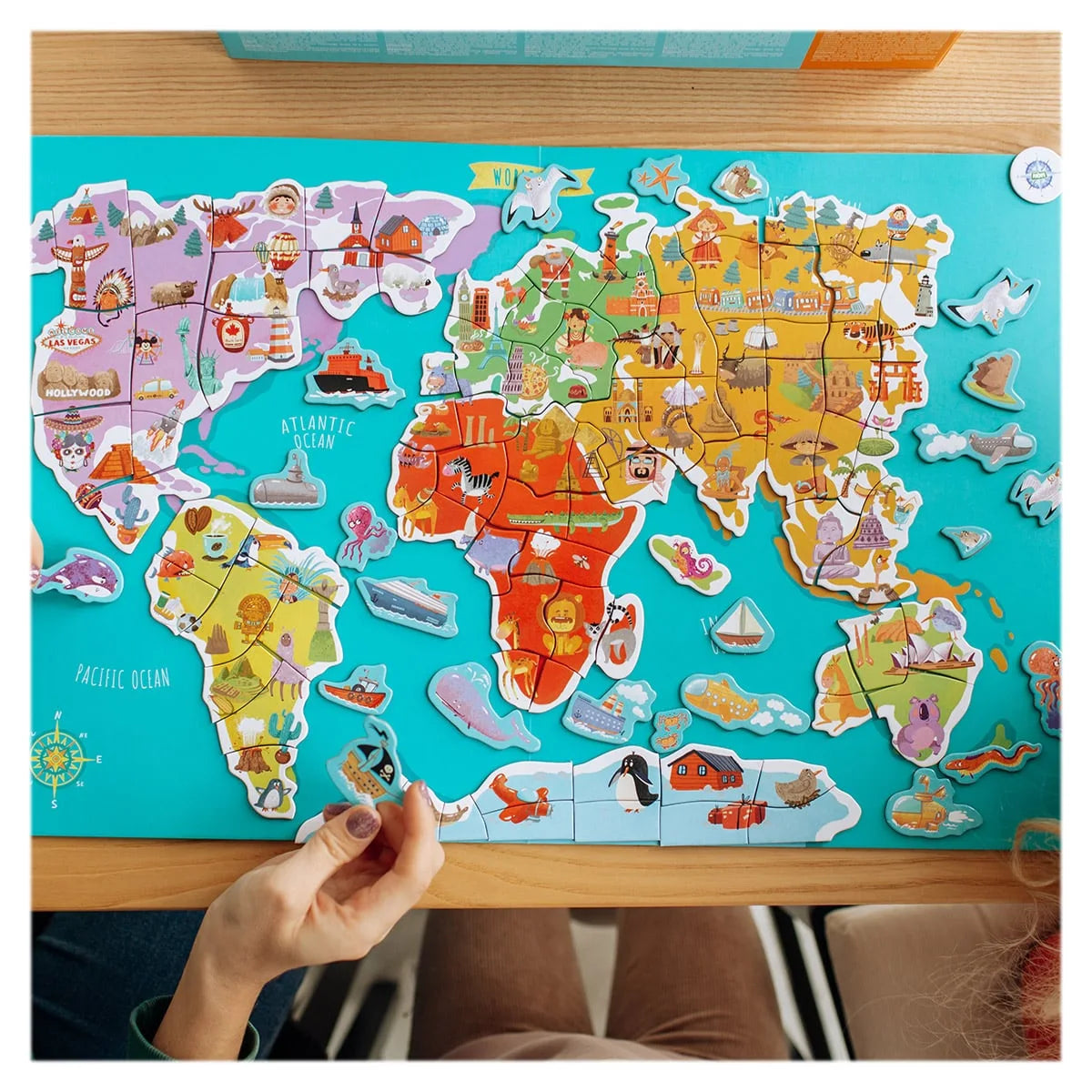 Puzzle magnetic Harta Lumii – 136 piese educative Dodo Toys