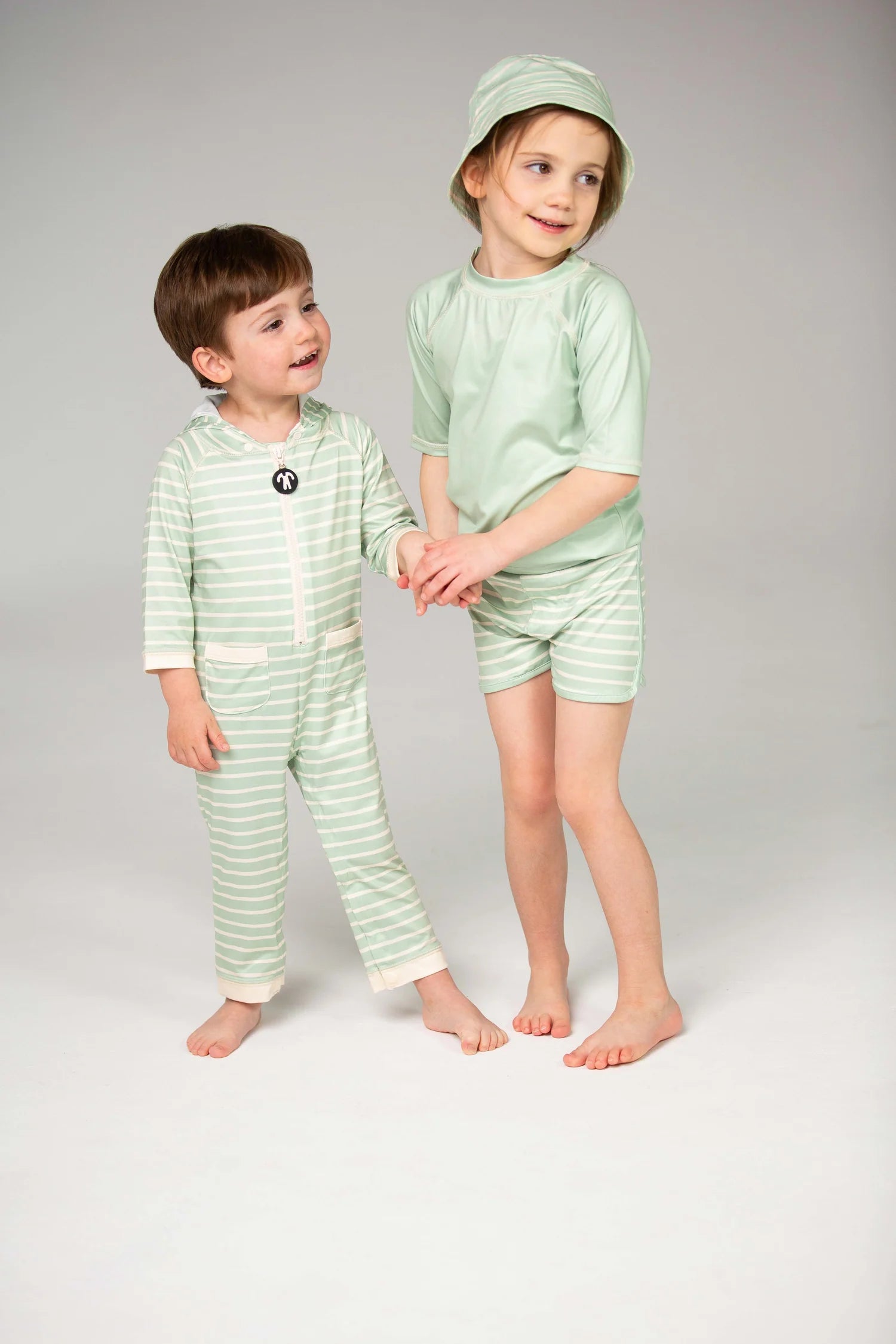 DucKsday - Tricou pentru înot cu protecție solară UPF 50+ - Light Green