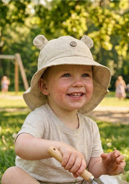Pălărie ajustabilă ManyMonths Unique cu urechiușe din cânepă și bumbac - Beach Dust