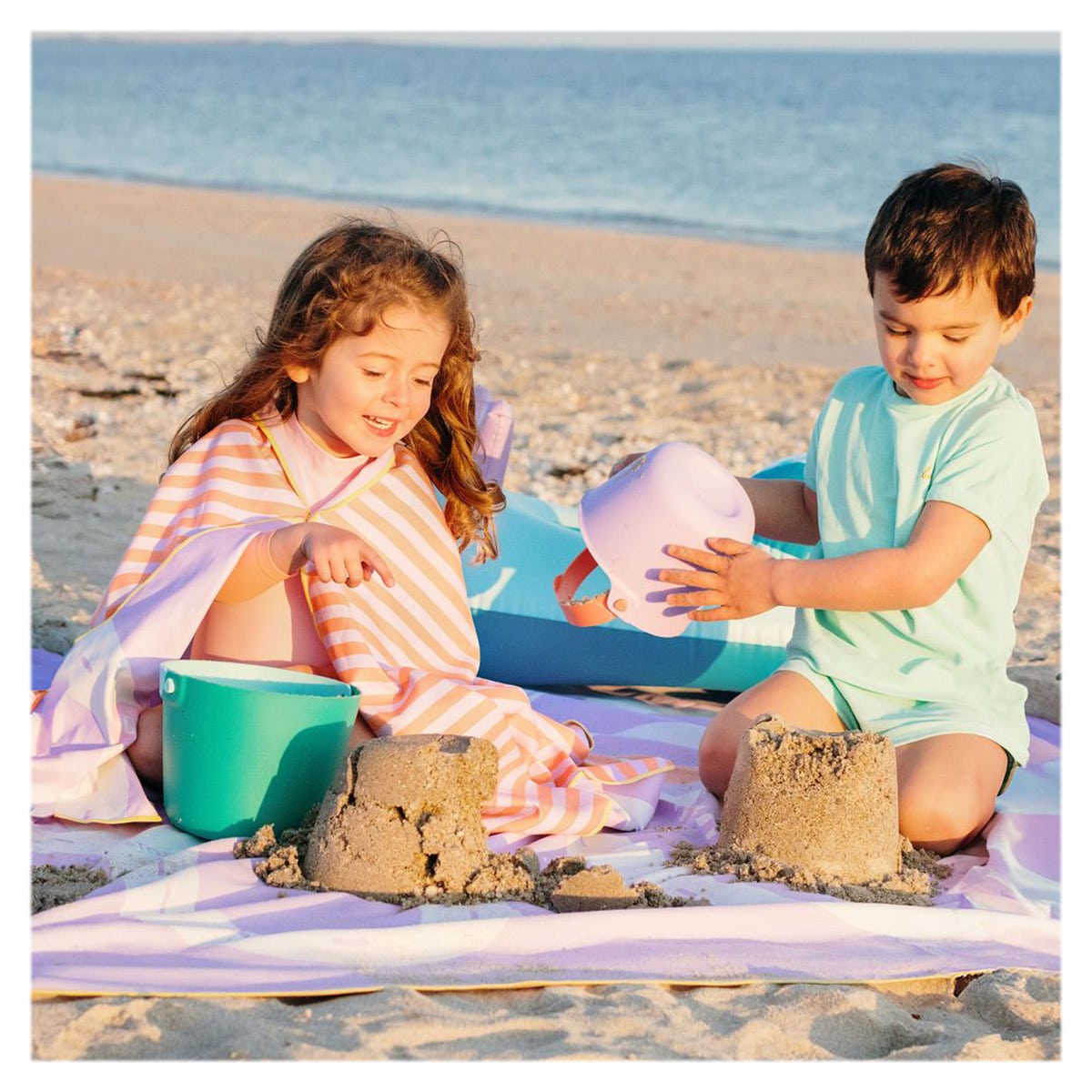 Bucki, găletușă cu sită, mov, Quut Toys