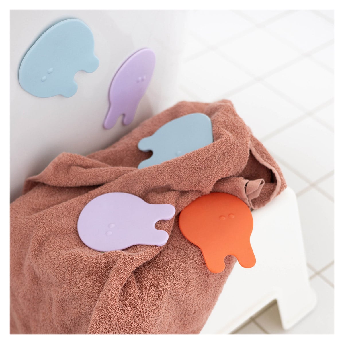 Grippi, meduze antiderapante pentru baie - Coral Blue, 8 piese, Quut Toys