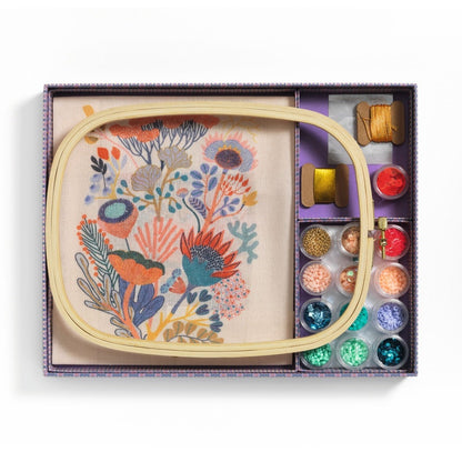 Atelier creativ 58 pentru adulți – Broderie cu mărgele, Djeco