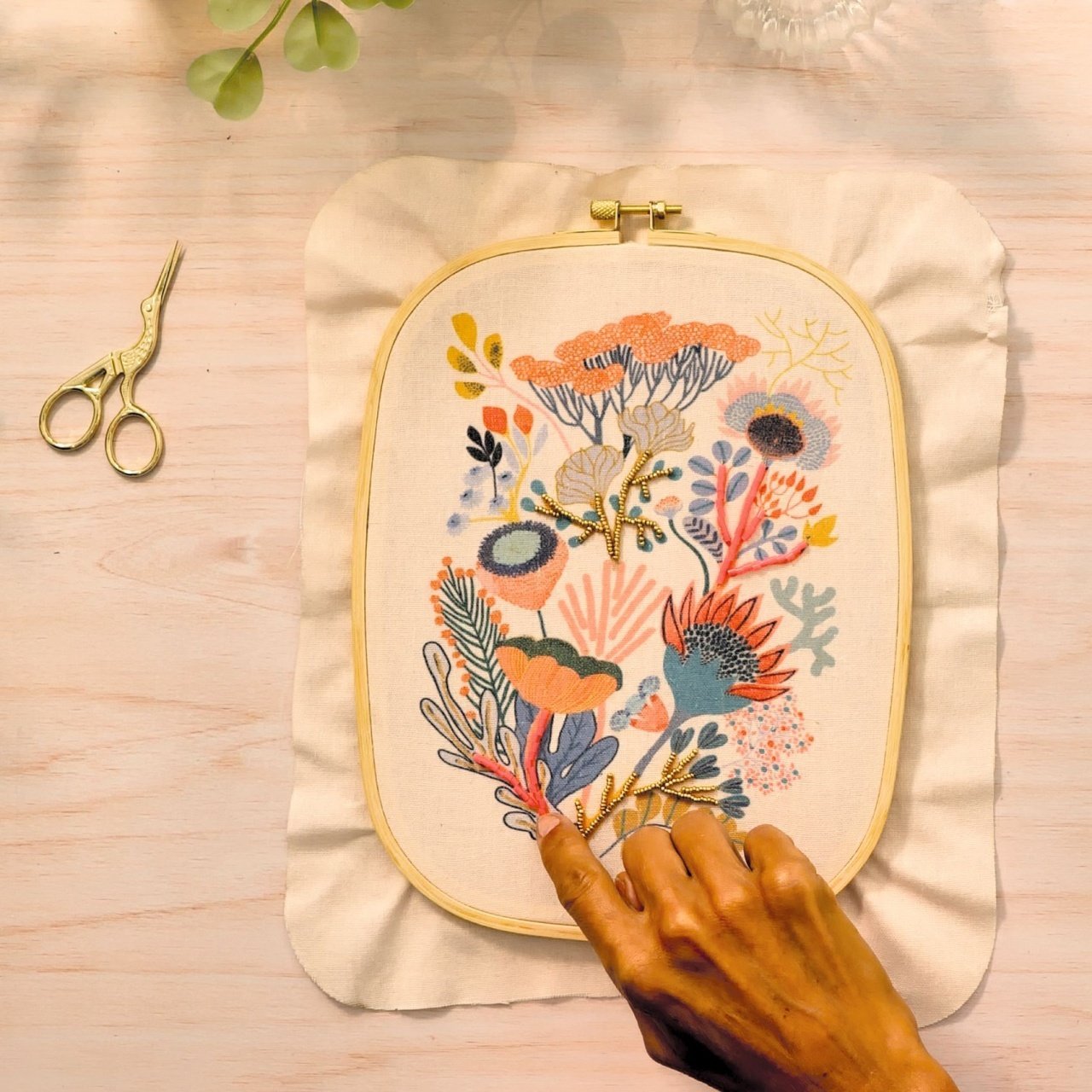 Atelier creativ 58 pentru adulți – Broderie cu mărgele, Djeco