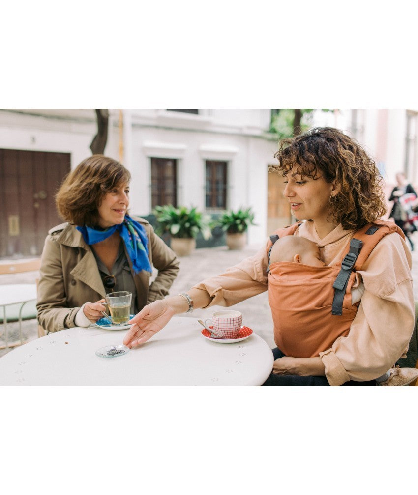 Marsupiu Ergonomic Boba X Apricot complet ajustabil pentru orice vârstă