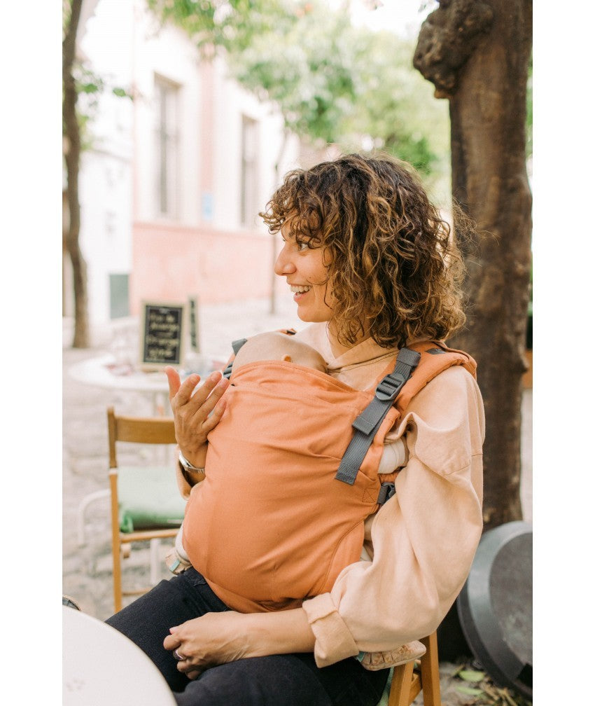 Marsupiu Ergonomic Boba X Apricot complet ajustabil pentru orice vârstă