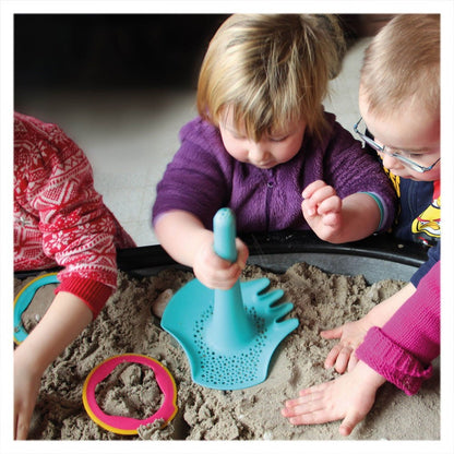Triplet, jucarie multifunctionala pentru nisip, albastru deschis - Quut Toys